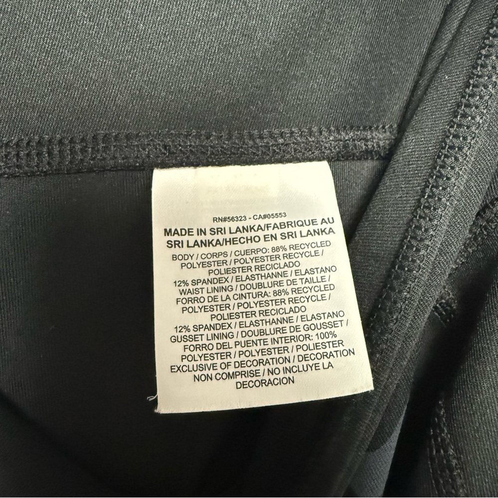 Nike Dri-Fit Capri Leggings Size Large - Picture 5 of 6